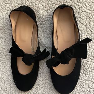 Elegant Black Bow Flats